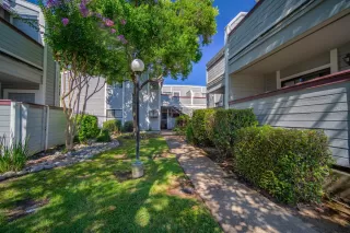 Photo #2: 20042733 Listing 