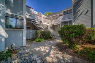 Photo #3: 20042733 Listing 