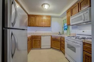 Photo #6: 20042733 Listing 