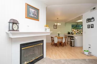 Photo #2: 20042761 Listing 