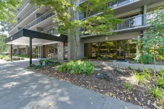 Photo #1: 20042801 Listing