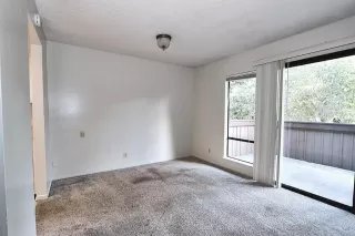 Photo #3: 20042821 Listing 