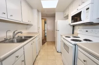 Photo #4: 20042821 Listing 