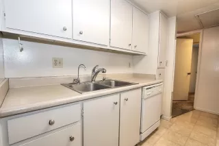 Photo #6: 20042821 Listing 