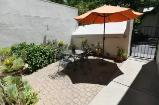 Photo #2: 20042844 Listing