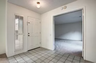 Photo #4: 20043032 Listing 