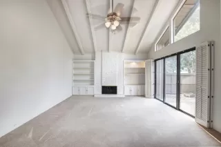 Photo #6: 20043032 Listing 