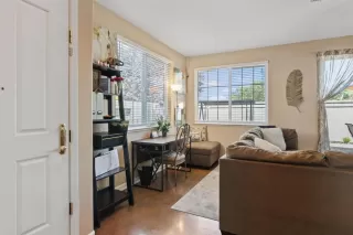 Photo #5: 20043043 Listing