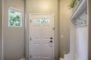 Photo #2: 20043153 Listing