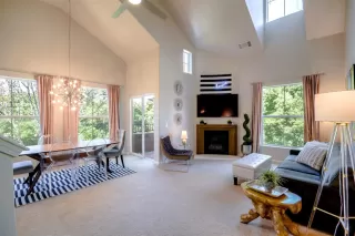 Photo #5: 20043153 Listing