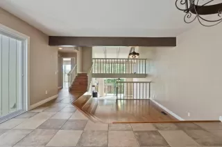 Photo #2: 20043860 Listing