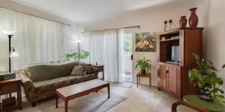 Photo #4: 20044005 Listing