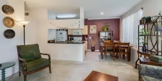 Photo #5: 20044005 Listing