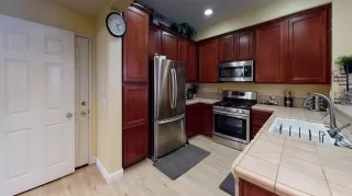 Photo #3: 20044059 Listing 