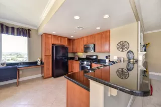 Photo #2: 20044121 Listing 