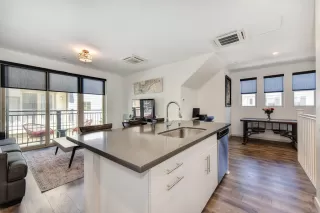 Photo #1: 20044321 Listing