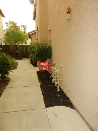 Photo #2: 20044412 Listing