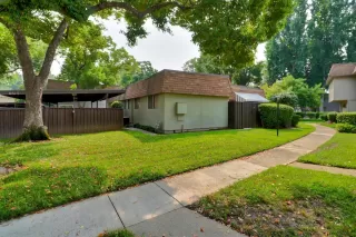 Photo #1: 20044598 Listing