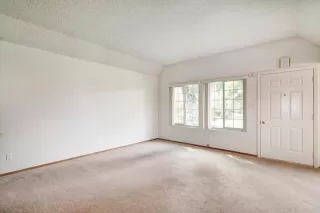 Photo #3: 20044598 Listing