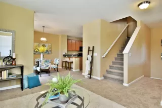 Photo #5: 20044688 Listing 