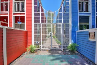 Photo #1: 20044968 Listing