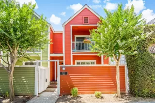 Photo #4: 20044968 Listing