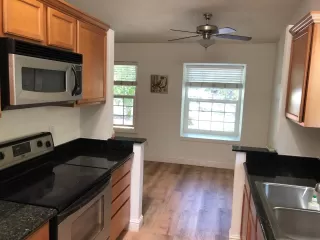 Photo #2: 20045102 Listing