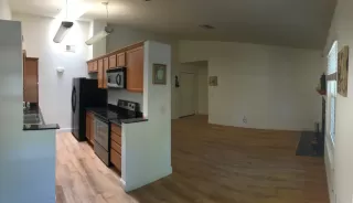 Photo #4: 20045102 Listing