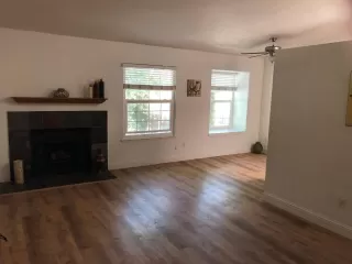 Photo #6: 20045102 Listing