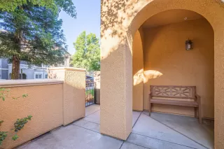 Photo #3: 20045216 Listing 