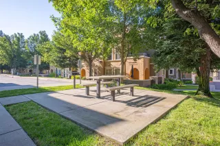 Photo #6: 20045216 Listing 