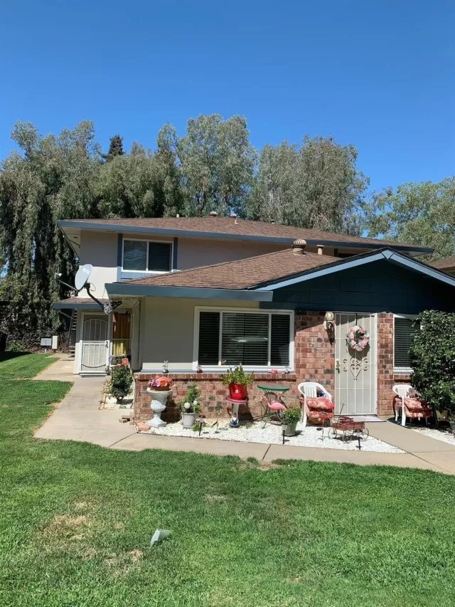 MLS: 20045270 Condo For Sale