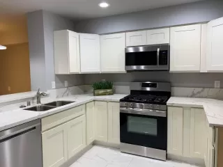 Photo #5: 20045275 Listing 