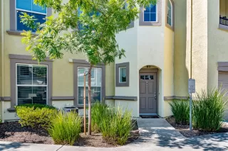 Photo #1: 20045310 Listing 