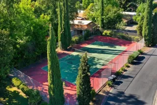 Photo #1: 20045388 Listing