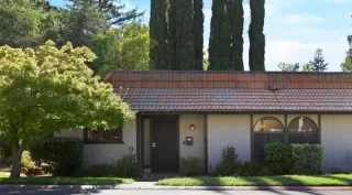 Photo #2: 20045388 Listing