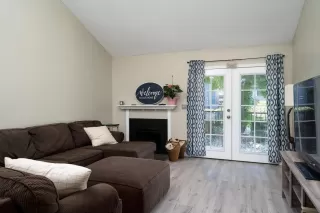 Photo #4: 20045394 Listing