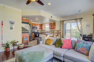 Photo #3: 20045588 Listing