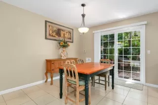 Photo #5: 20045634 Listing