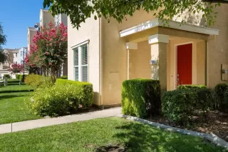 Photo #1: 20045653 Listing 