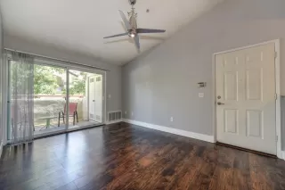 Photo #1: 20045743 Listing 