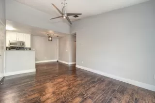 Photo #3: 20045743 Listing 