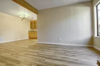 Photo #5: 20046074 Listing 