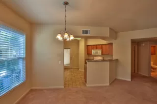 Photo #2: 20046209 Listing 