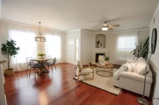 Photo #1: 20046392 Listing