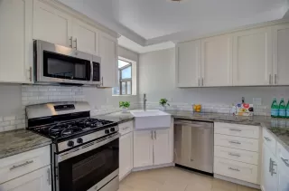 Photo #1: 20046416 Listing 