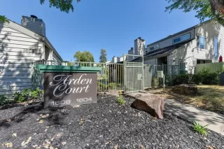 Photo #2: 20046432 Listing 