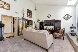 Photo #3: 20046432 Listing 