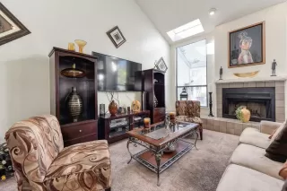 Photo #5: 20046432 Listing 