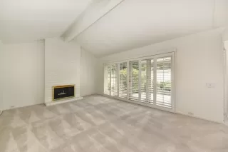 Photo #2: 20046496 Listing 